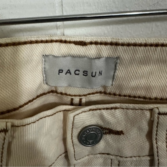 PacSun Cream High Rise Mom Denim Jeans - Picture 4 of 4
